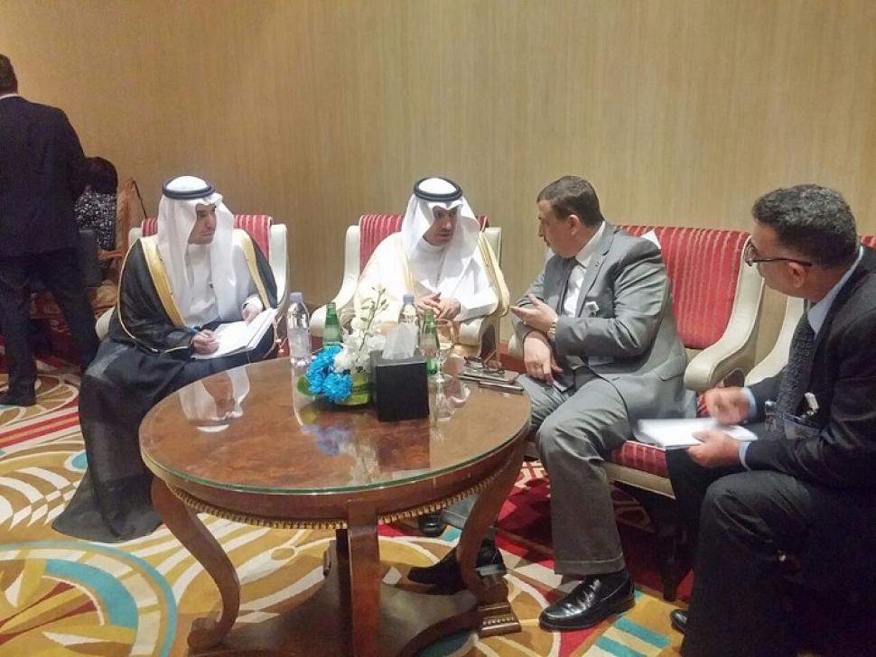 وزير العمل والتنمية الاجتماعية يبحث مع نظيره الأردني سبل تعزيز التعاون المشترك بين البلدين وزير العمل والتنمية الاجتماعية يبحث مع نظيره الأردني سبل تعزيز التعاون المشترك بين البلدين