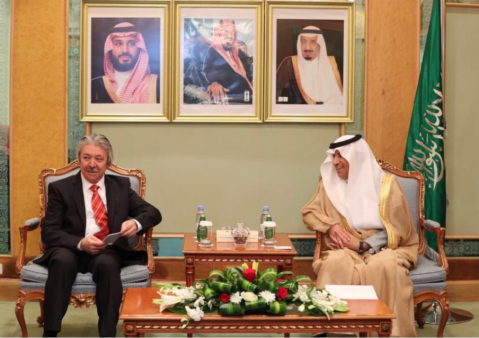 د.الغفيص يلتقي وزيري العمل والتأهيل الليبي والعمل الأفغانستاني على هامش الدورة الرابعة لوزراء العمل في الدول الأعضاء بـ "منظمة التعاون الإسلامي" د.الغفيص يلتقي وزيري العمل والتأهيل الليبي والعمل الأفغانستاني على هامش الدورة الرابعة لوزراء العمل في الدول الأعضاء بـ "منظمة التعاون الإسلامي"