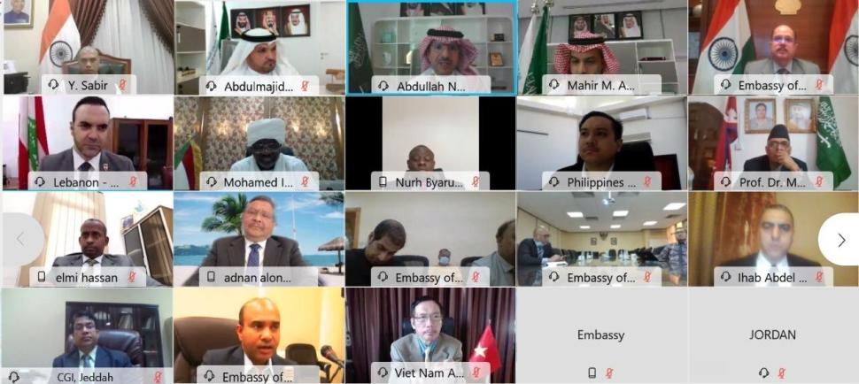 وزارة الموارد البشرية والتنمية الاجتماعية تعقد ورشتي عمل مع سفارات الدول وممثليات المنظمات الدولية في المملكة حول مبادرة تحسين العلاقة التعاقدية وزارة الموارد البشرية والتنمية الاجتماعية تعقد ورشتي عمل مع سفارات الدول وممثليات المنظمات الدولية في المملكة حول مبادرة تحسين العلاقة التعاقدية