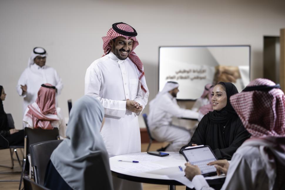 تطوير كفاءات موظفي القطاع العام