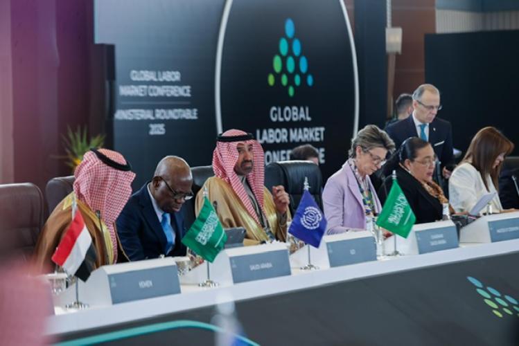 وفي كلمته الافتتاحية، رحب معالي الوزير بالضيوف، مؤكدًا أن المؤتمر الدولي لسوق العمل منذ تأسيسه قبل عام