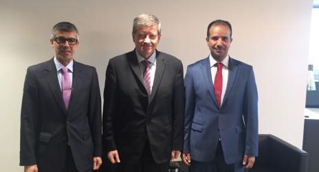 نائب وزير العمل والتنمية الاجتماعية للعمل يبحث مع المدير العام لمنظمة العمل الدولية عددا من الموضوعات ذات الاهتمام المشترك