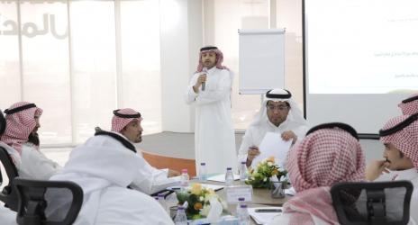 "العمل والتنمية الاجتماعية"  تعقد ورشة عمل لتعريف القطاع الخاص باشتراطات توطين منافذ البيع في 12 نشاط اقتصادي
