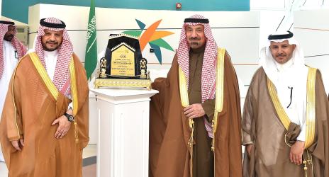 أمير نجران يفتتح المبنى الجديد لفرع وزارة الموارد البشرية والتنمية الاجتماعية بالمنطقة