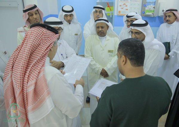 معالي د. ماجد القصبي يتفقد مركز التأهيل الشامل بالأحساء.