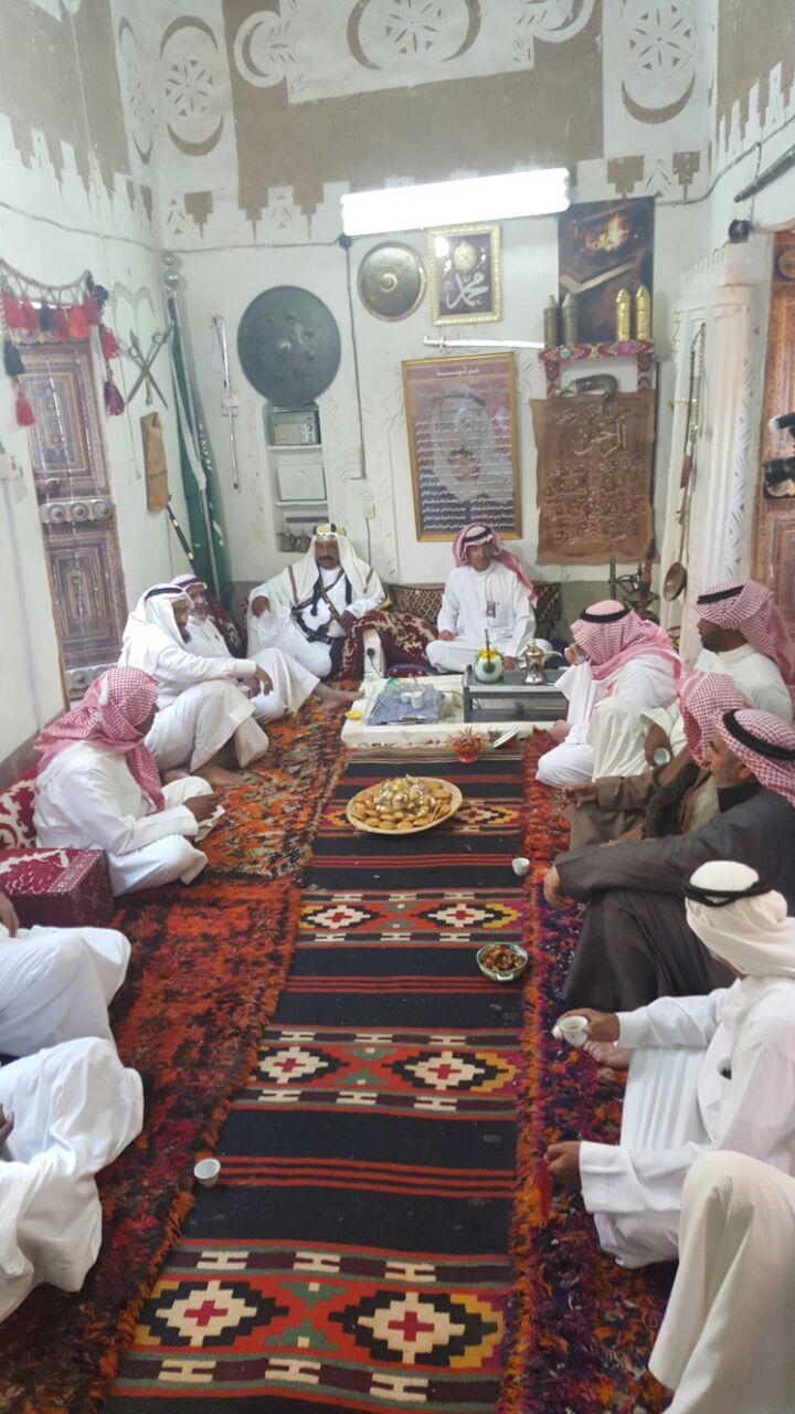 نزلاء دار الرعاية الاجتماعية بعنيزة في حضن التراث